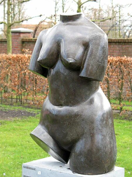 бембель николая гастелло (1943). отечественный скульптор. самара скульптор куклев работы. отечественный скульптор. памятник медицинским работникам в донецке.