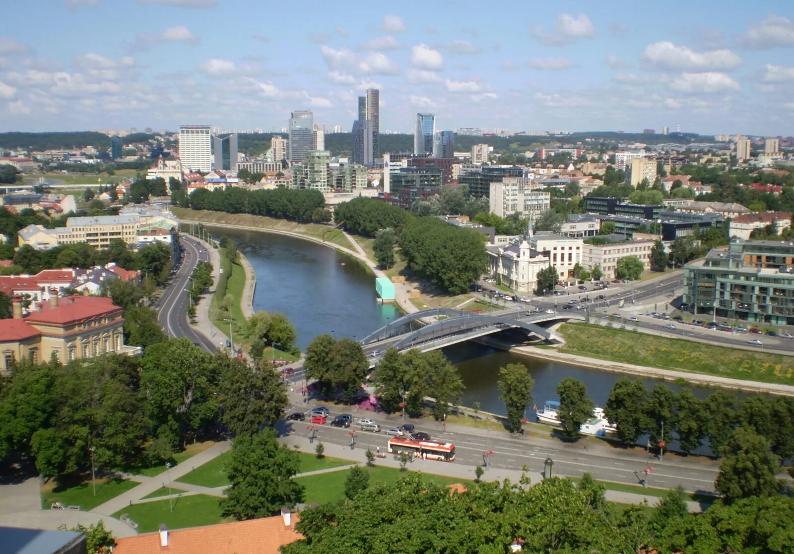 Литва полностью. Литва столица вильнюс. vilnius литва. литва столица вильнюс фото. литва центр города.