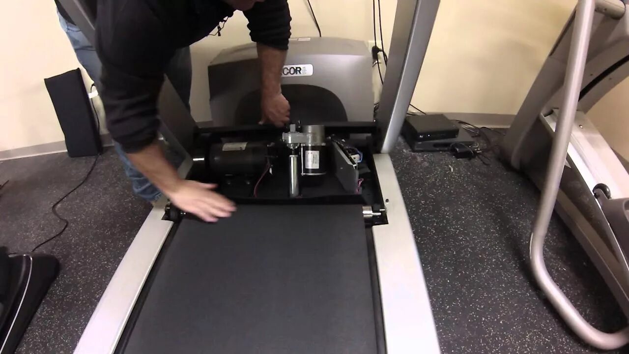 Звук беговой дорожки. Беговая дорожка NORDICTRACK e3800. PROFORM 840 Treadmill Running Belt. Кожух полотна беговой дорожки Техноджим. Беговая дорожка York Fitness.