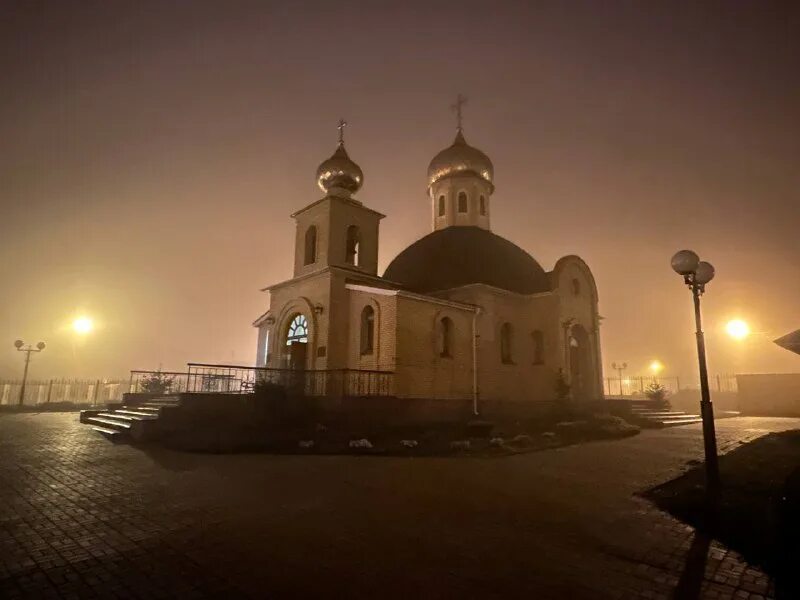 Церковь всех крымских святых и феодора стратилата. Церковь феодора стратилата, старый оскол. Храм феодора стратилата старый оскол фото. Храм феодора стратилата в старом осколе. Храм стратилата старый оскол.