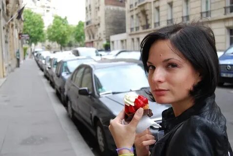 Настя красная
