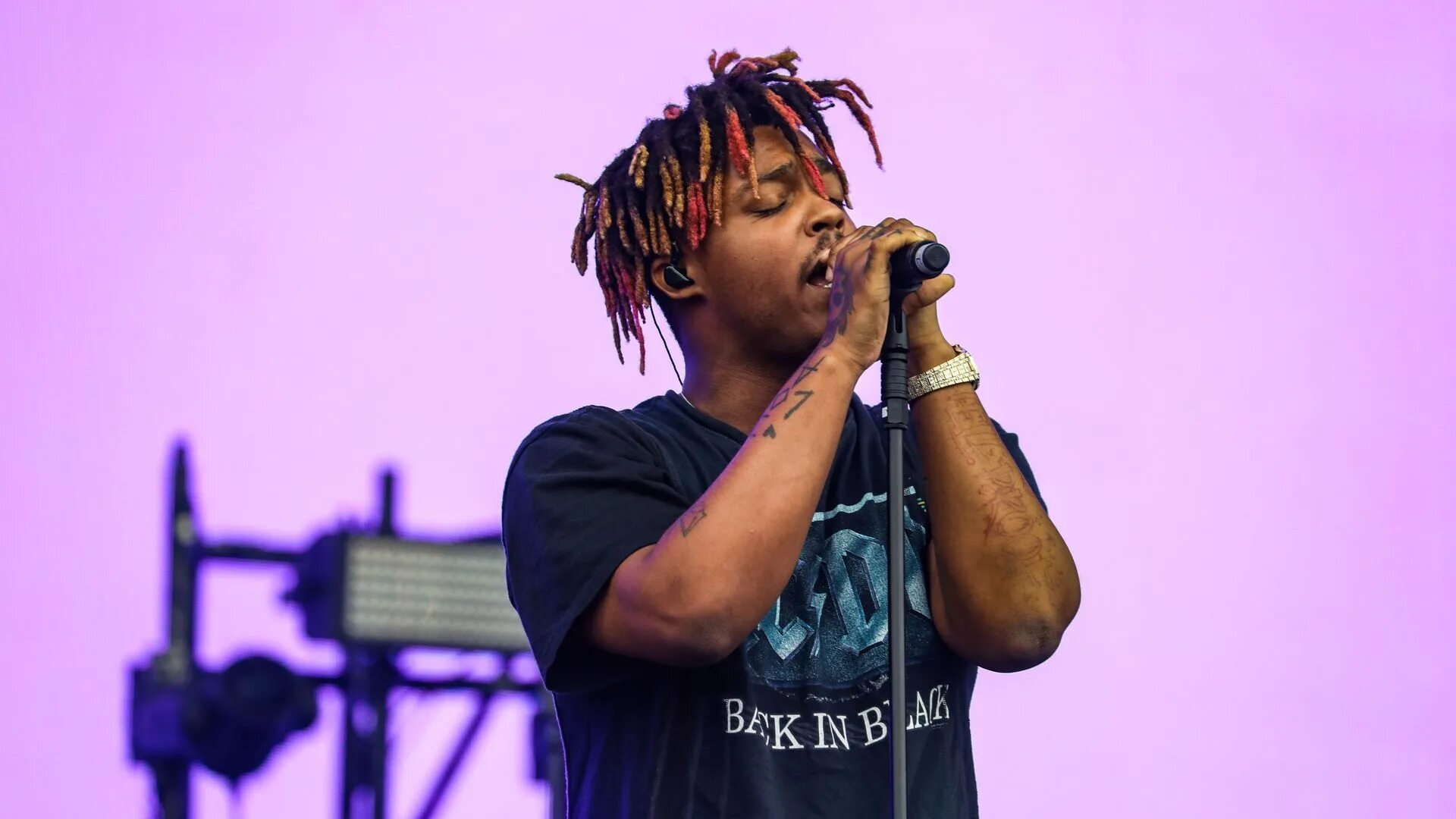 Джаред энтони хиггинс. 999 juice world. Джаред энтони хиггинс. Juice world на аву. Juice world let me speed up.