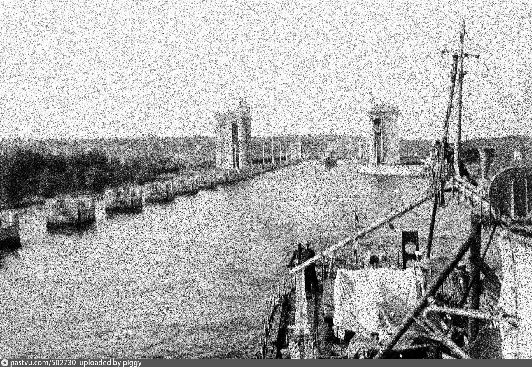 Строительство шлюзов. Шлюз канала Москвы-реки Щукино 1937 год. Икшинский шлюз. Шлюз канала имени Москвы Покровское Стрешнево. Шлюз 6 канала имени Москвы.