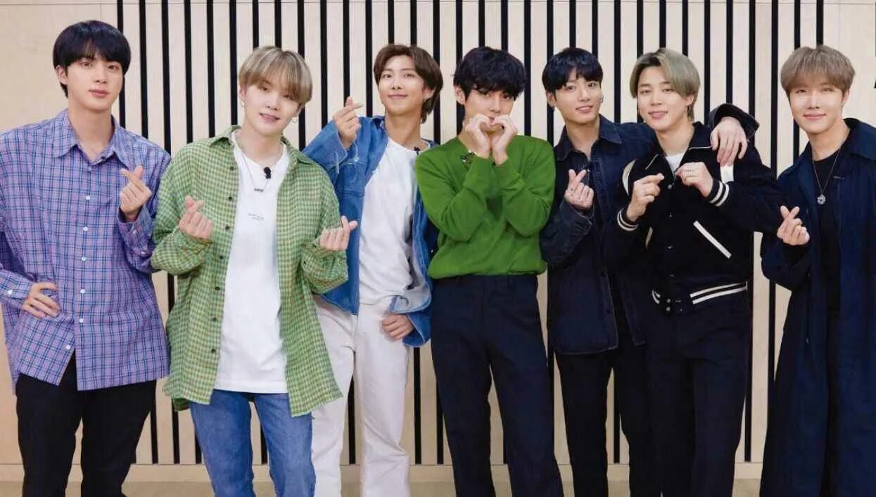 Bts done. Группа бтс. Группа бтс корея. Группа бтс 2023. Корейцы группа бтс.