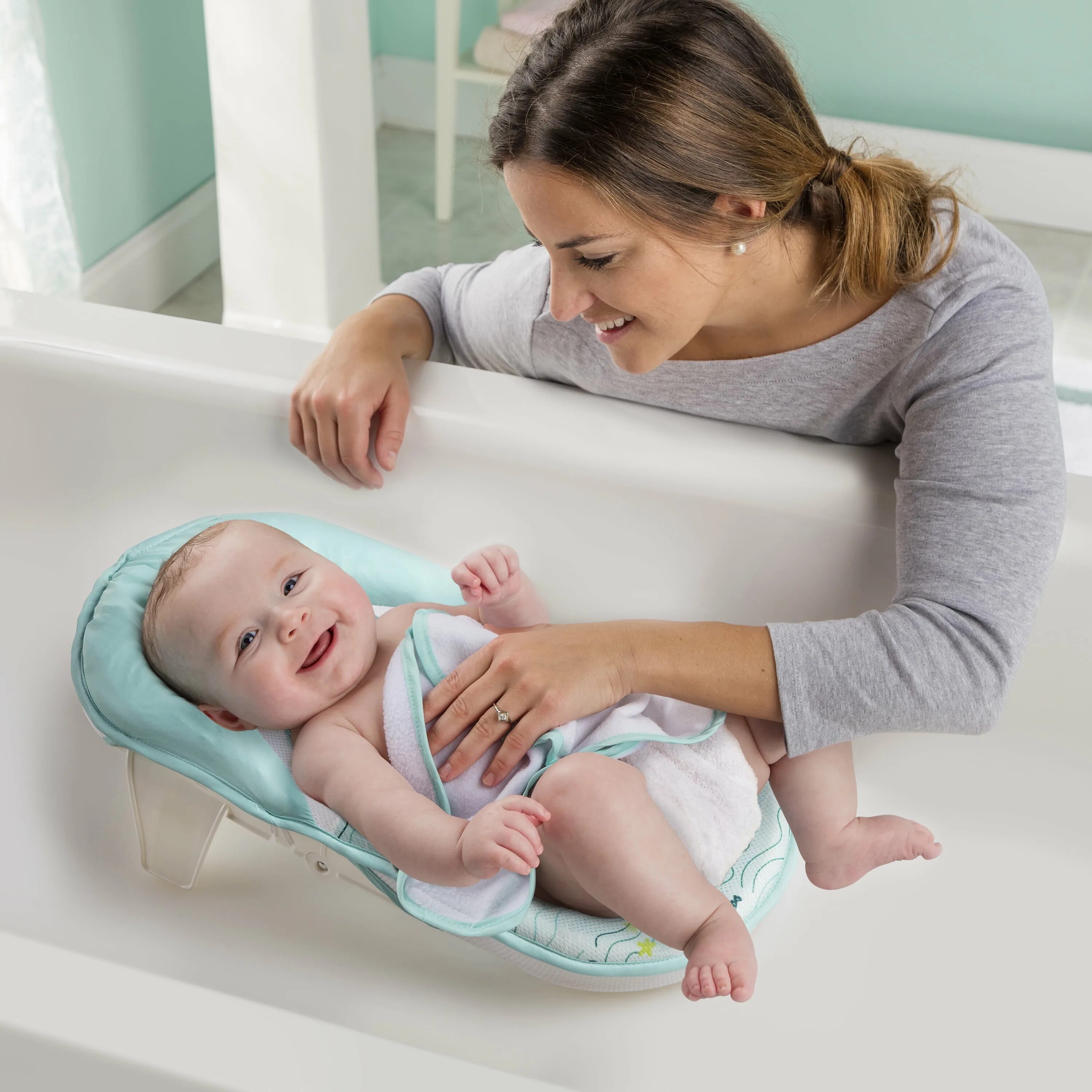 Лежак для купания Summer Infant Bath Sling. Ванночка Summer Infant Foldaway. Ванночка Summer Infant складная. Summer Infant лежак. Купание новорожденного отзывы