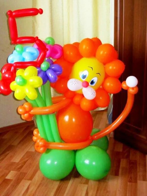 Изделия из шаров. Фигурки из шаров. Фигуры из шариков. Фигурки из шариков воздушных. Подарок из воздушных шаров на день рождения.