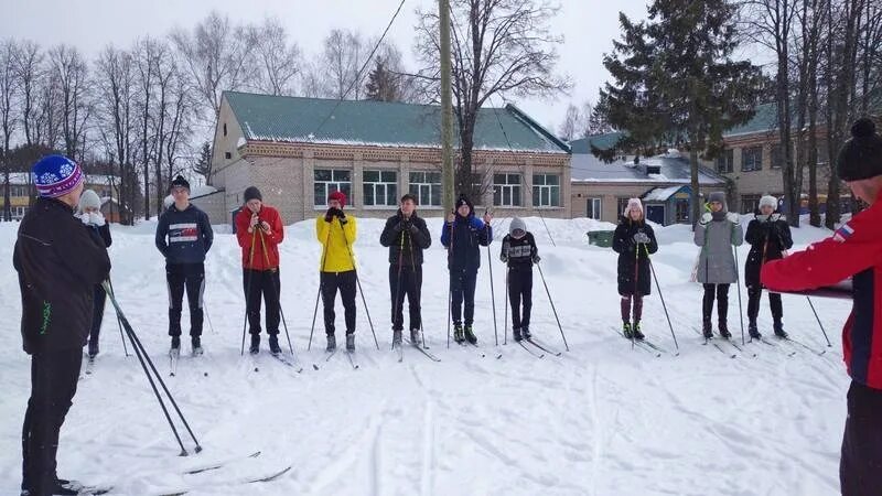 18 школа провели. Эльбарусовское сельское поселение Мариинско-Посадского района. Чувашия Мариинско Посадский район с Октябрьское школа. Эльбарусовская СОШ Мариинско-Посадского района. Эльбарусовская средняя школа Марпосадского района.