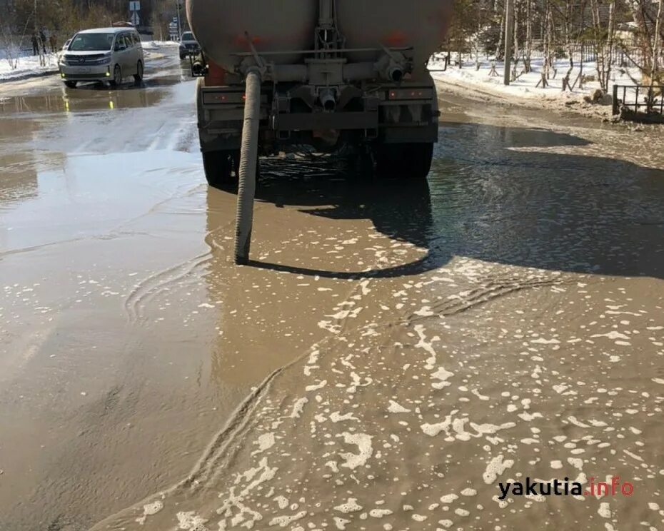 Откачка талых вод. Откачка талых вод с дороги. Откачиваем талые воды. Акт откачки талых вод.