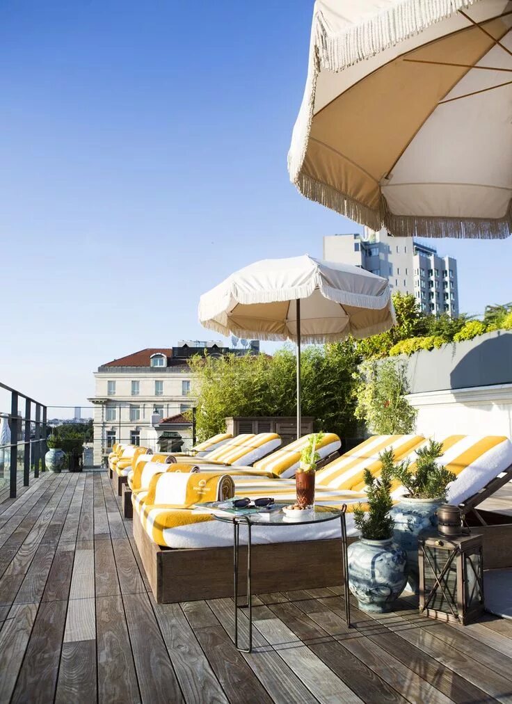 Soho house istanbul pet policy. Soho house hotel. Soho house istanbul. Сохо стамбул. Soho house istanbul.