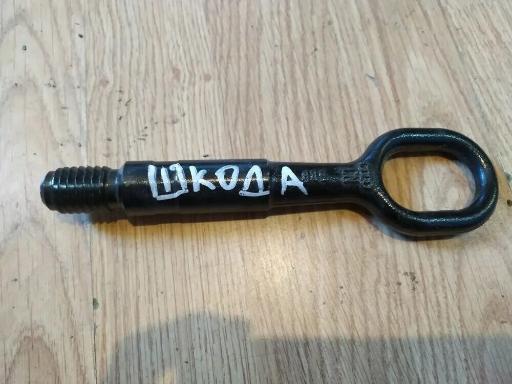 Шкода румстер буксировочный крюк. 2011 skoda, octavia крюк буксировочный. Skoda octavia ii 1. Шкода а5 буксировочный крюк. Skoda octavia буксировочный крюк.