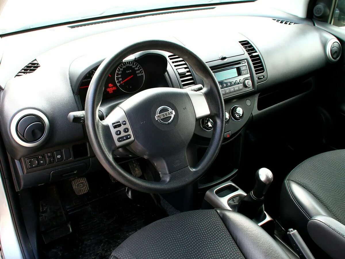 ниссан ноут какой бензин. 6. Nissan note 2015. Nissan note 2017. ниссан ноут какой бензин.