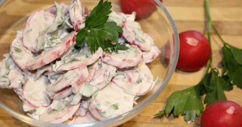 Редиска с луком и майонезом