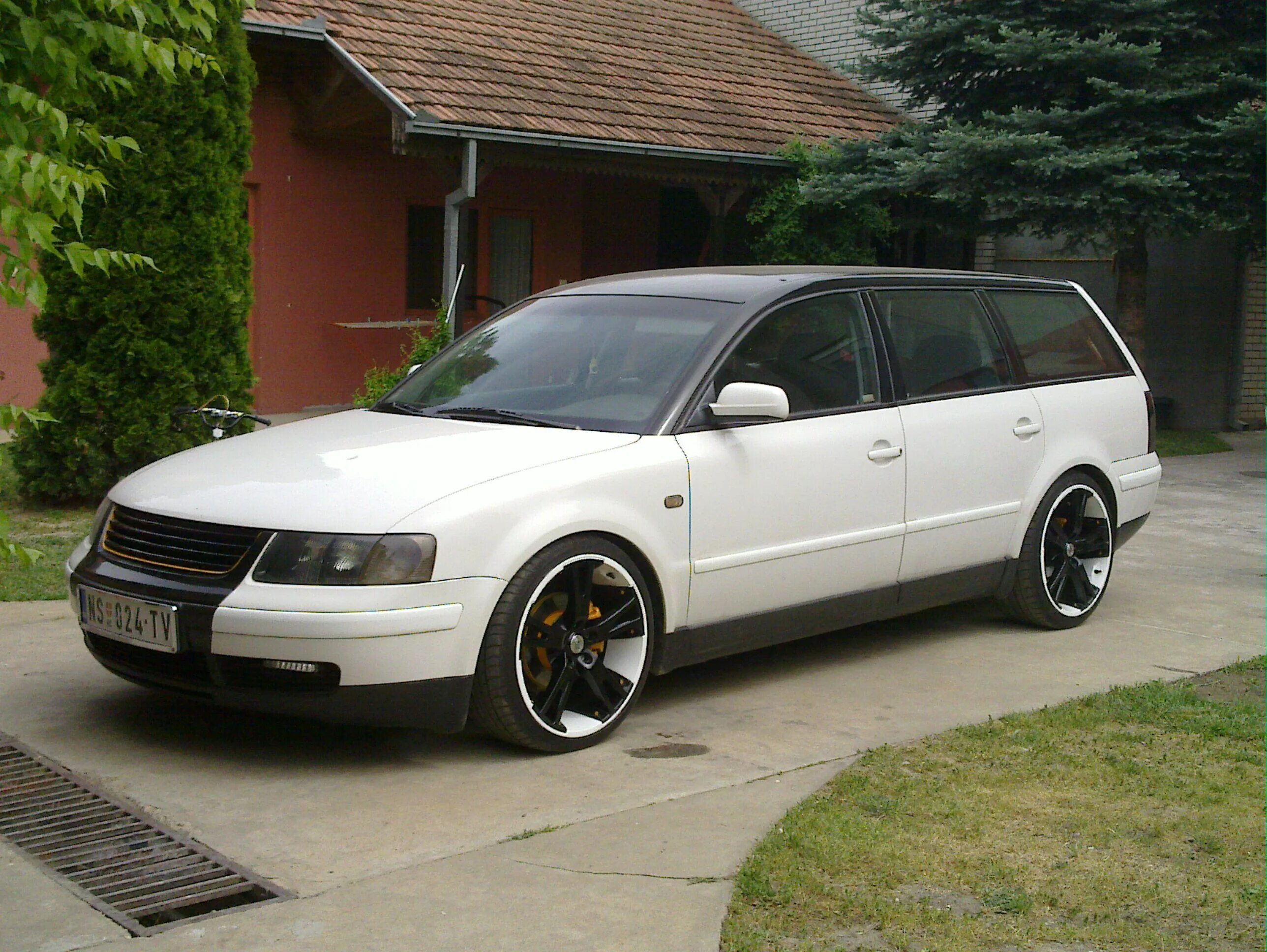 Тюнинг универсала фото. Пассат б5 универсал. Volkswagen Passat b5 Wagon. Volkswagen Passat b5 универсал. VW Passat b5.5 Tuning Wagon.