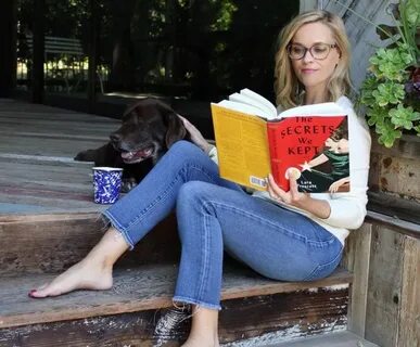 Звезды читают книги