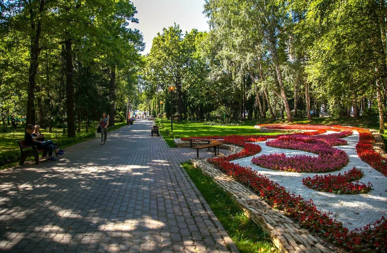 For parkmonument. Городской парк муравленко. Мемориал парк в хьюстоне. Парк место рождения. Муравленко парк.