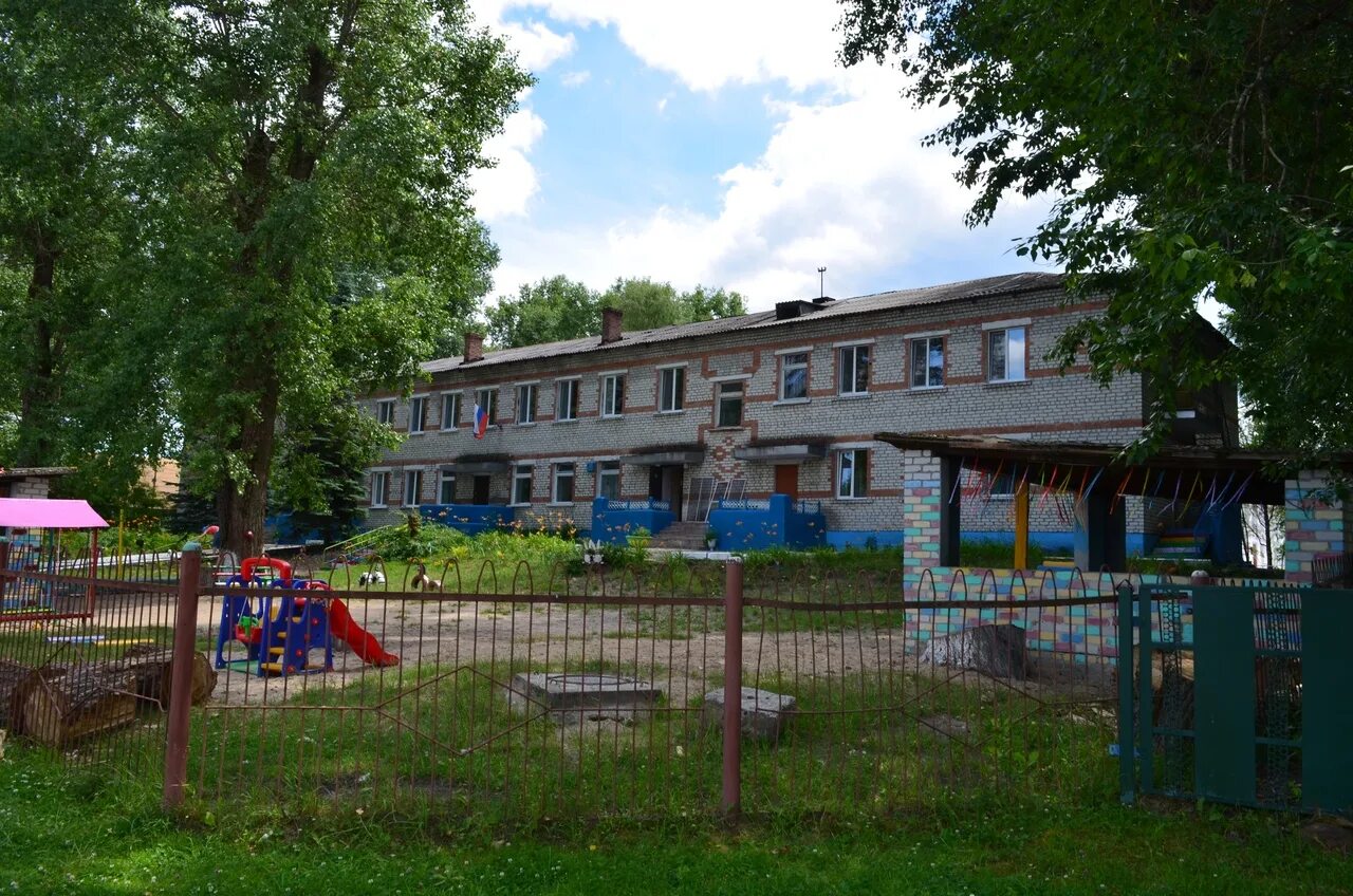 Школа 29 белые берега. Школа 21. Школа 30 белые берега. Белые берега школа 30. Дк белые берега.