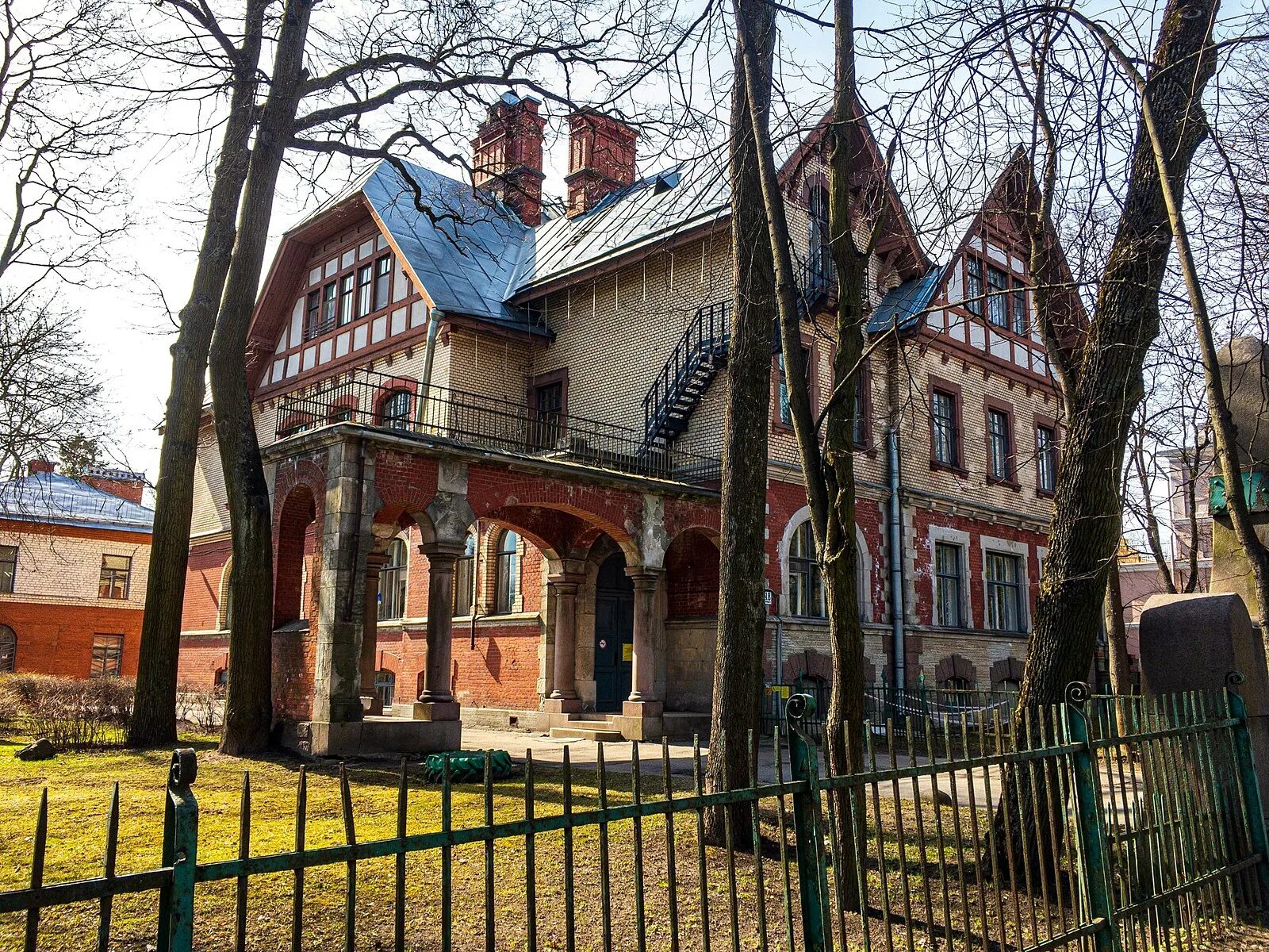 Домик Гудовича, +7 963 738-55-40, ул. Пушкина, 3, ज़ेलेनोग्राद्स्क, Калининградс