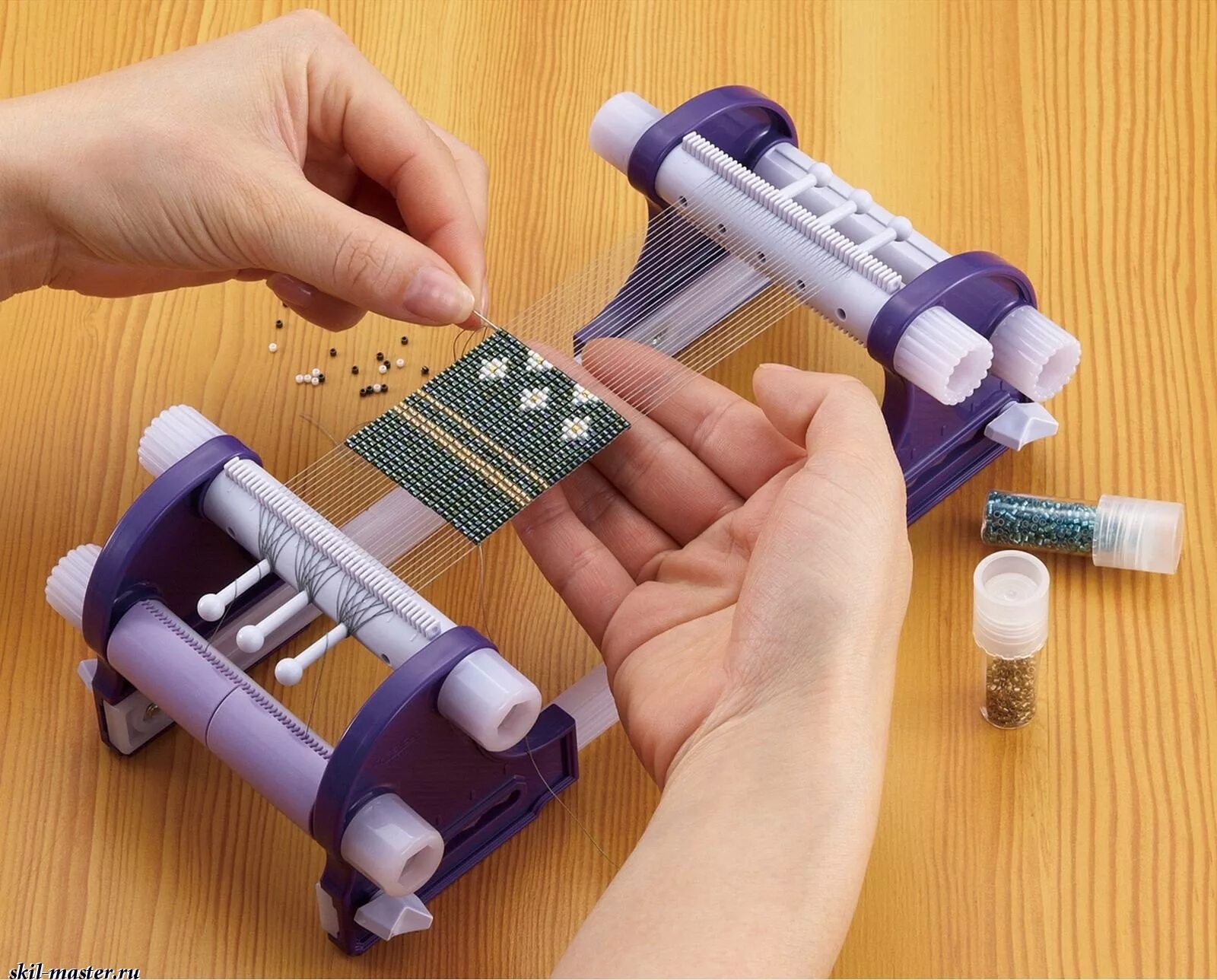 Станок для плетения бисером. Станок для бисероплетения браслетов. Ткачество бисером. Бисероплетение на станке. "zlatka" станок для бисероплетения dc-300.