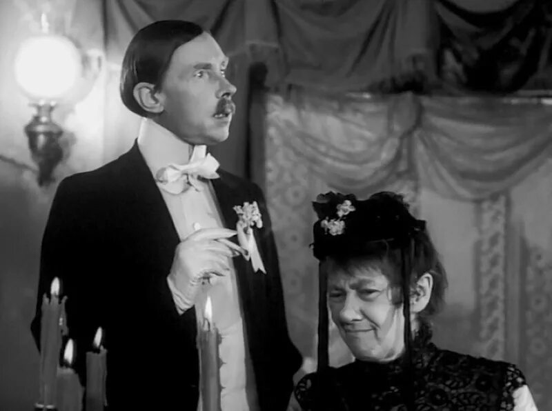 Свадьба чехова постановка. Свадьба чехов фильм 1944. Чехов а. Эраст гарин «свадьба» (1944). Свадьба анненский 1944.