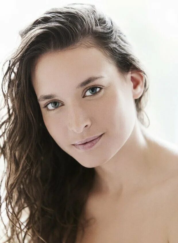 Йозефин асплунд девушка с татуировкой дракона. Йозефин асплунд викинги. Йозефин асплунд викинги. Йозефин асплунд. Асплунд, юсефин.