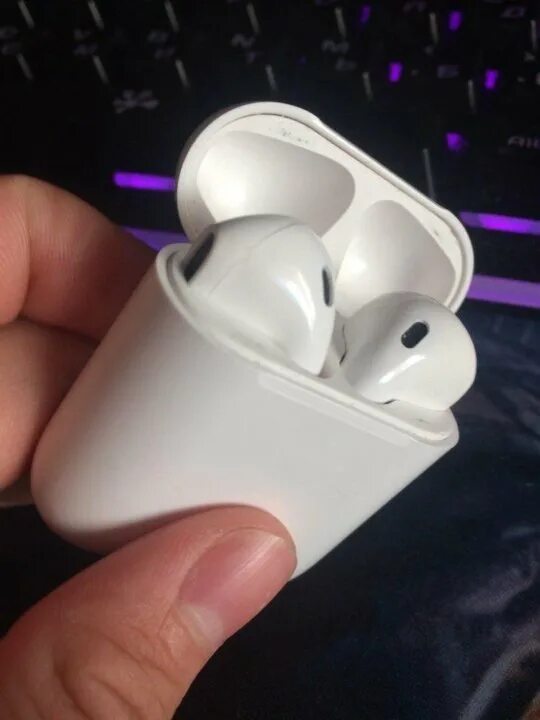 I12 tws наушники. Айрподсы i12. AIRPODS i12. I12 TWS наушники беспроводные аккумуляторы. TWS i12 кабель.