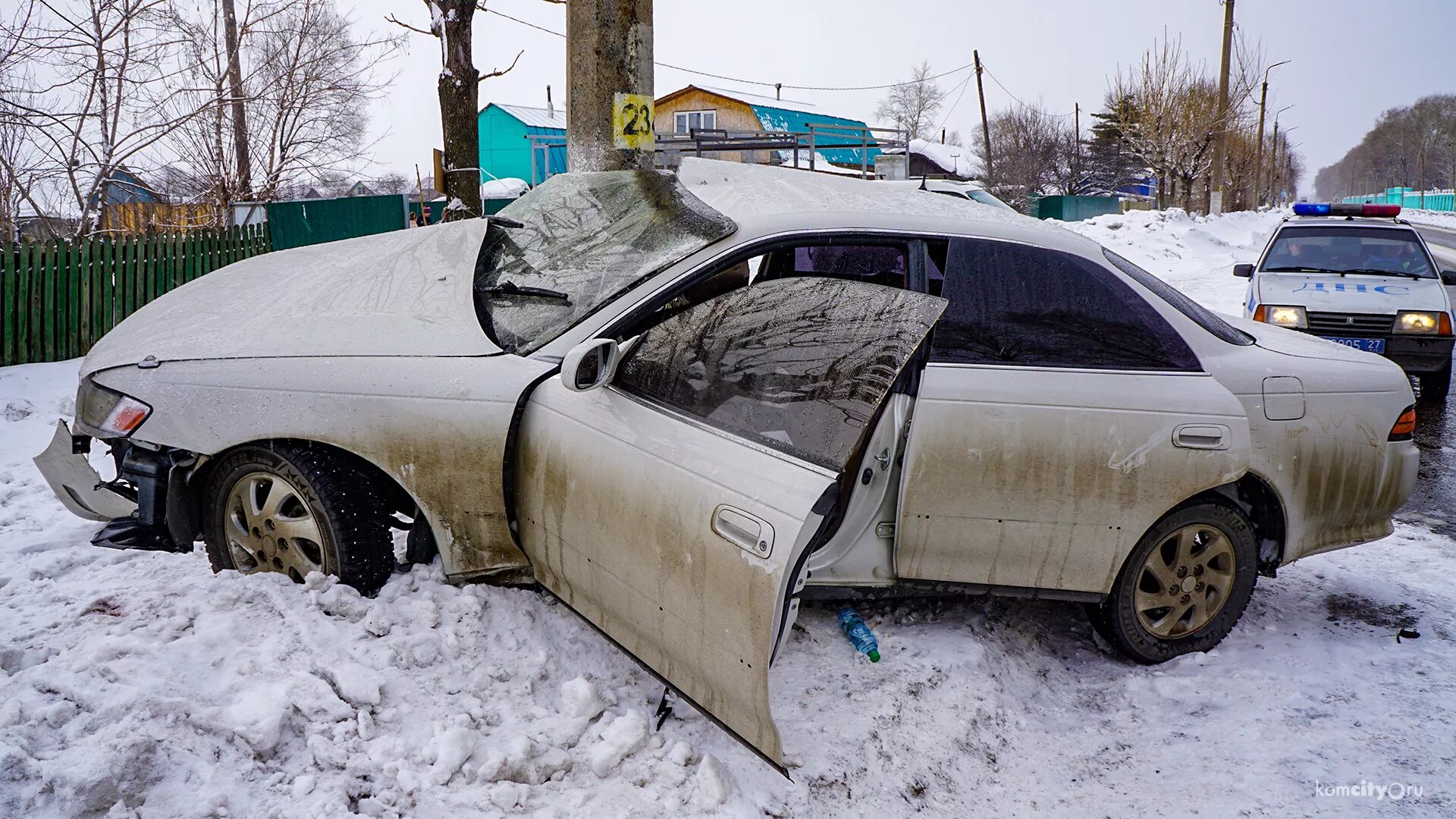 Toyota Mark 2 столб. Разбитые марки