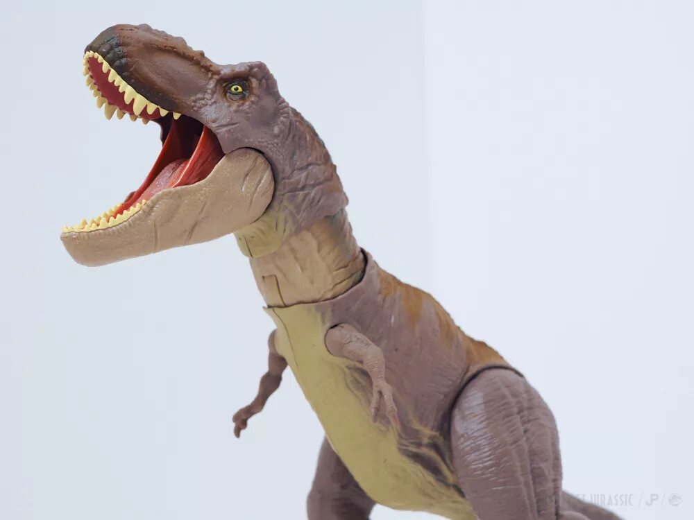 Обзор на тирекса. Jurassic world mattel тирекс. Мир юрского периода 2 тираннозавр. Т-64 тирекс. Игрушка тирекс хасбро.