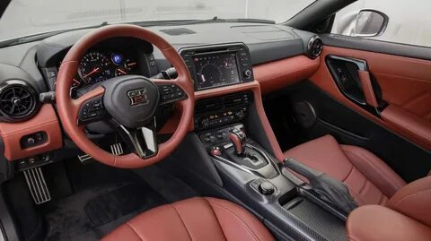 Nissan gtr салон