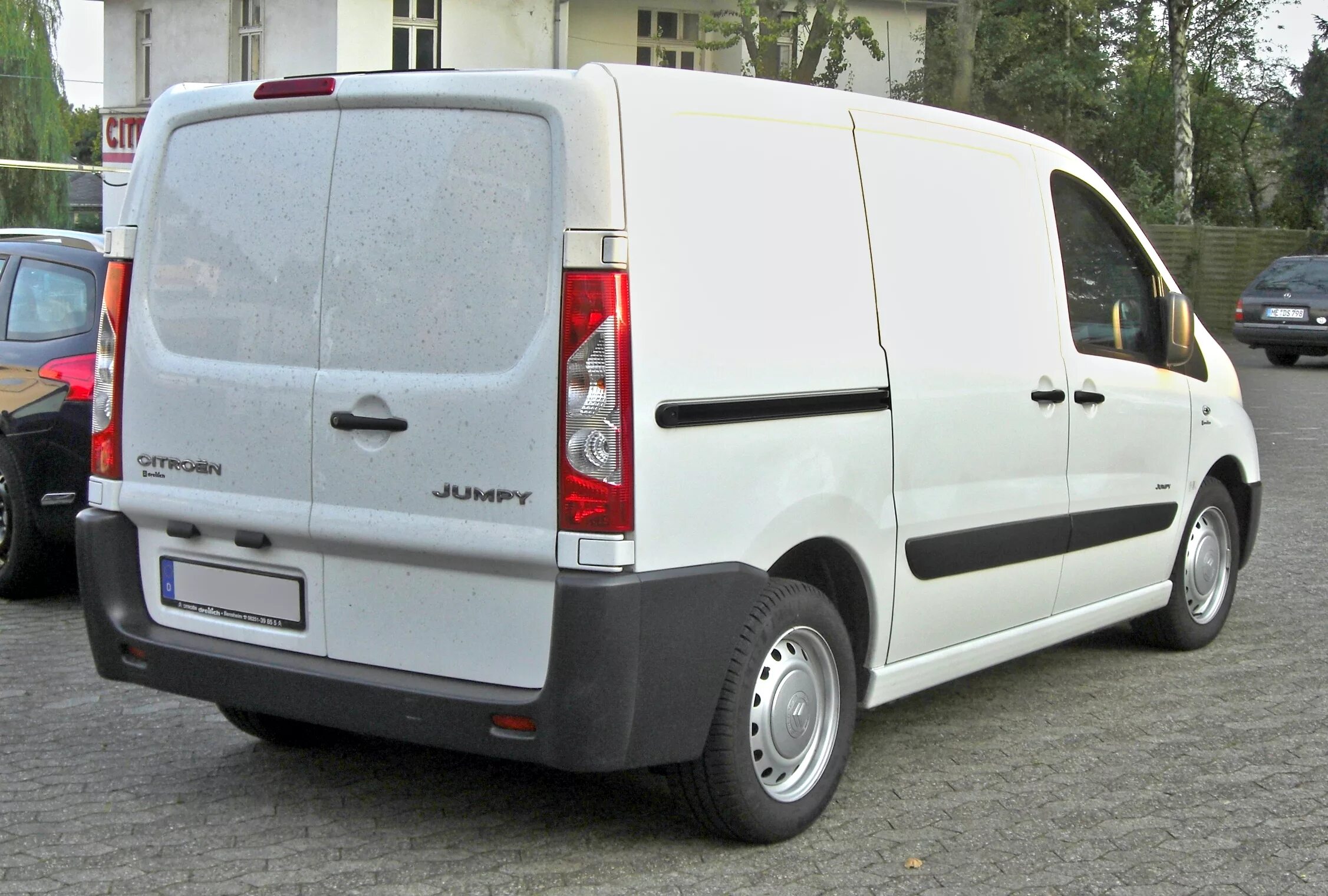 Ситроен jumpy 2. Ситроен джампи 2014 90лс отзывы владельцев. Citroen jumpy 2009. Ситроен jumpy 2016. Кузов ситроен джампи.
