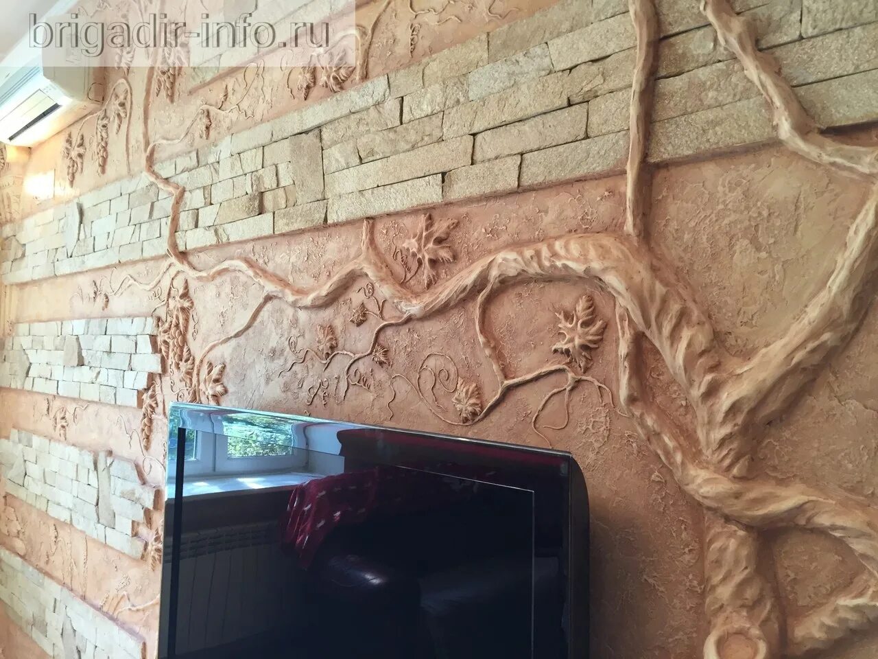 Имитация кирпича штукатуркой. Шпаклевка стен. Имитация штукатурки своими руками. Штукатурка под кирпич. Фасадная штукатурка под камень.