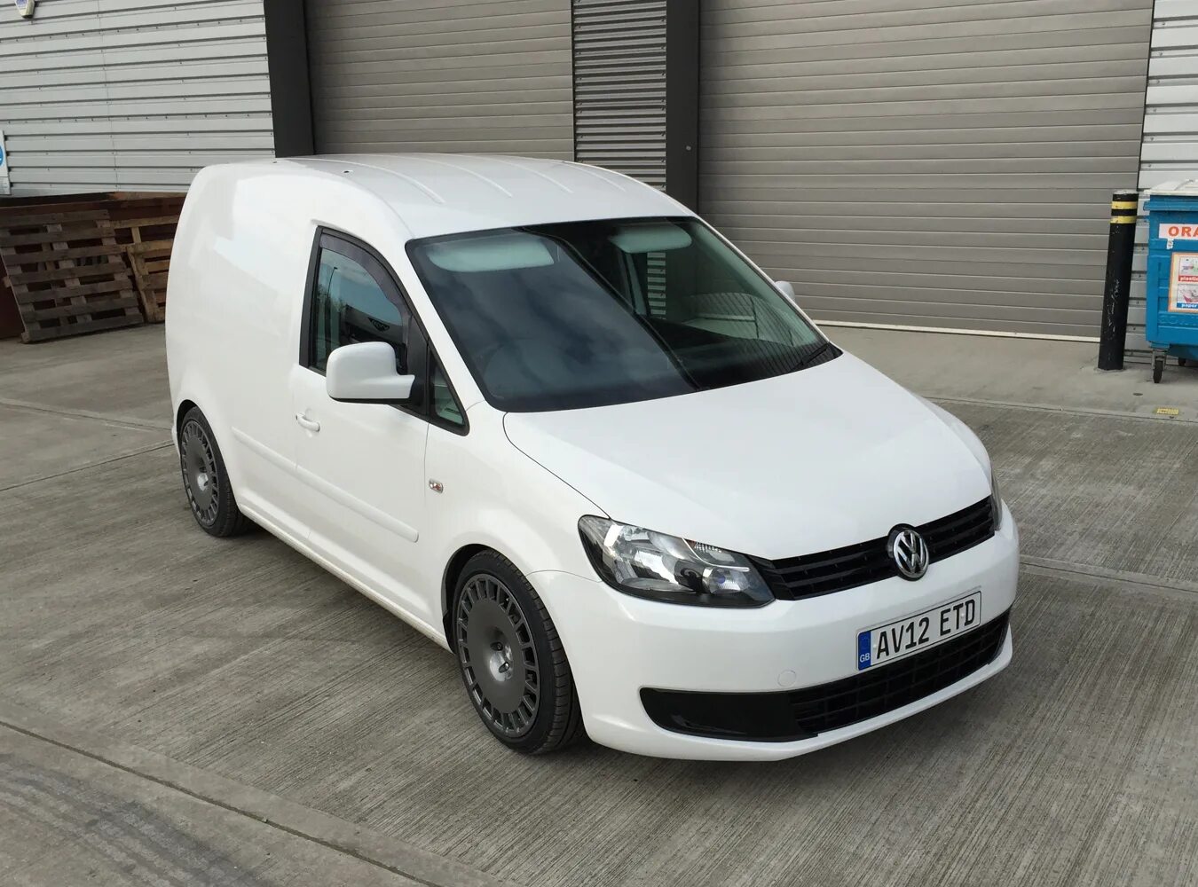 фольксваген кадди 2012 года. фольксваген кадди белый 2012. фольксваген кадди 2012 года. фольксваген кадди 2012г. Volkswagen caddy iii рестайлинг.