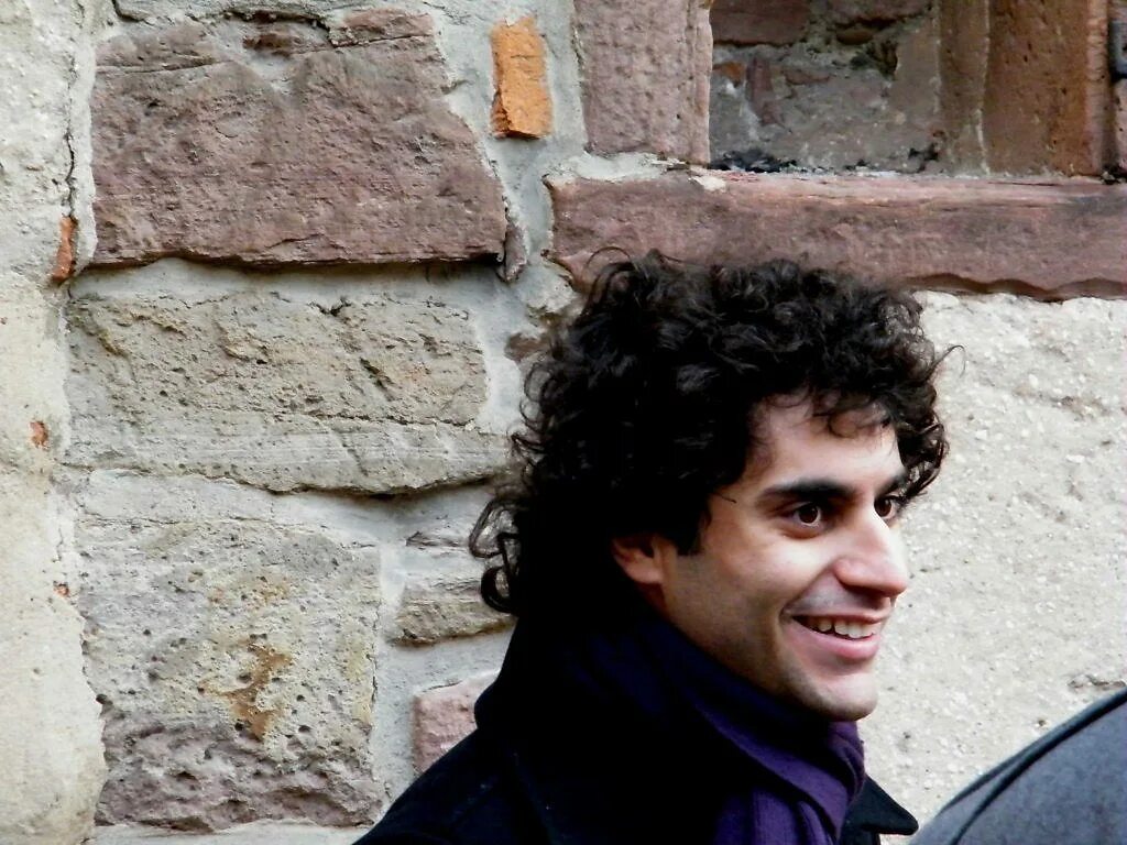 Итальянцы и армяне что общего. Антимайдан 2014. Фото армян в италии. Армяне похожи на итальянцев. Армяне в италии.