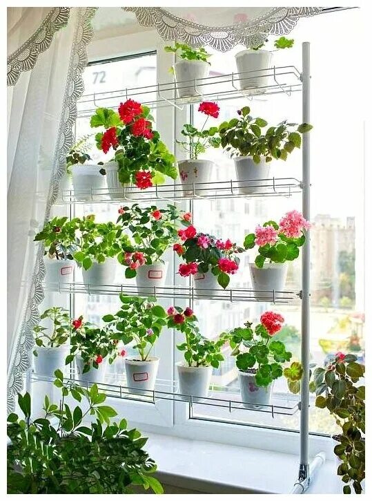 подставка для цветов на окно. стойки под окна. подставка для цветов на окно. оконная полка для цветов. полка для цветов на подоконник.