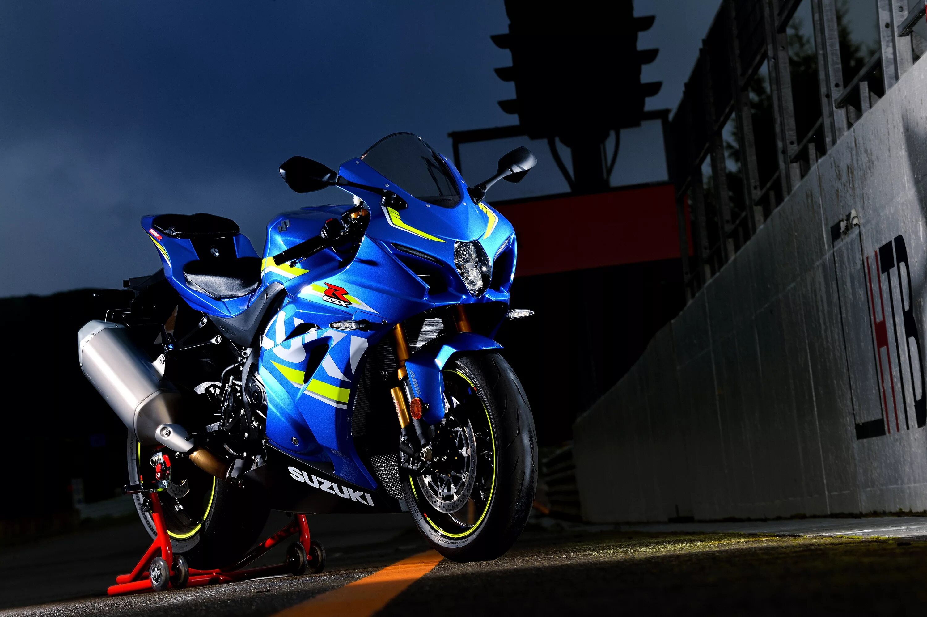 Suzuki GSXR 1000 k4. Suzuki GSX R 2017. Suzuki GSX 1000rr. Спортбайк Suzuki GSX-R 2016. Включи байки синие