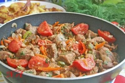 Мясо по абхазски с овощами