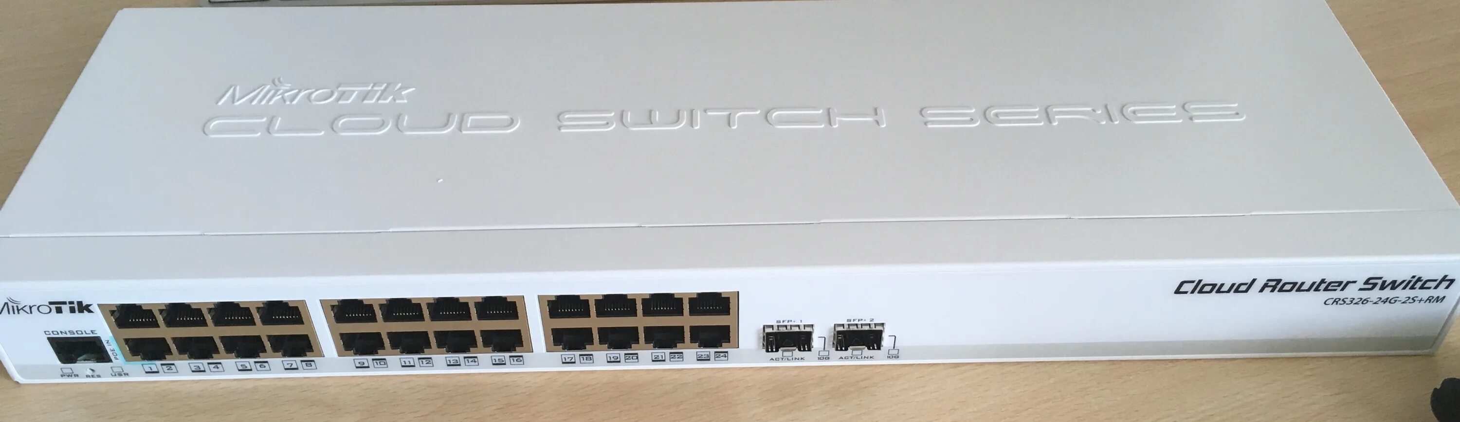 Mikrotik crs326 24g 2s rm. Mikrotik crs326. маршрутизатор crs326-24g-2s+rm. crs326-24g-2s+rm.