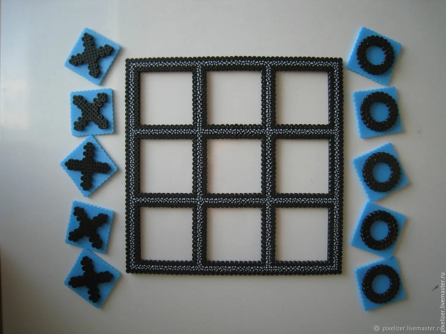 Hama beads 3d. фигурки из термо мозаики. крестик из термомозаики. термомозаика -теремок. термомозаика -теремок.