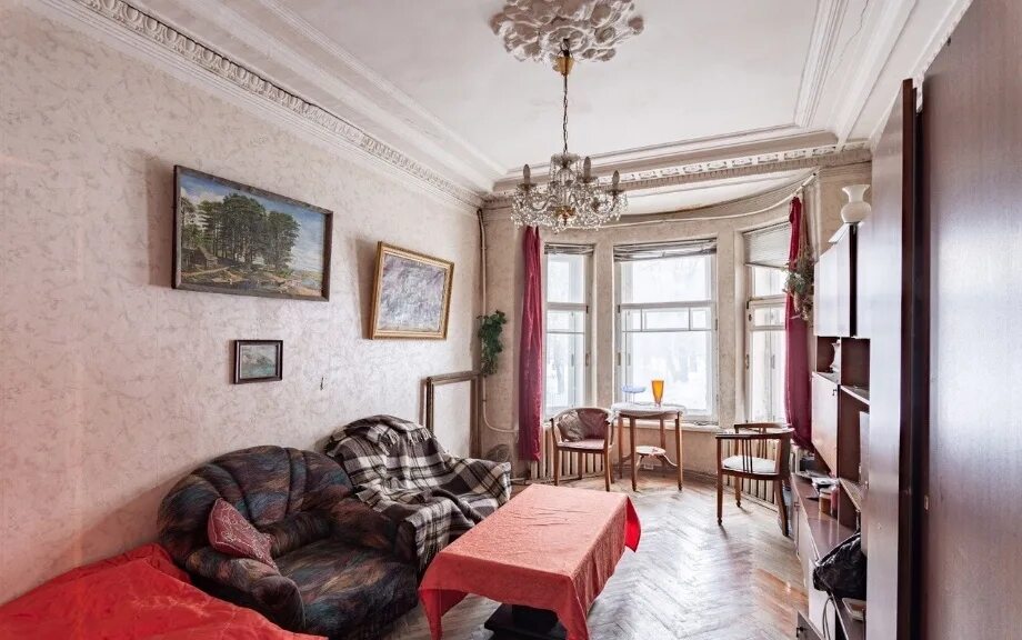 Комната в петербурге. Чкаловский проспект 60. спб чкаловский проспект 60. комнаты в доходных домах. красивые коммуналки в санкт-петербурге.