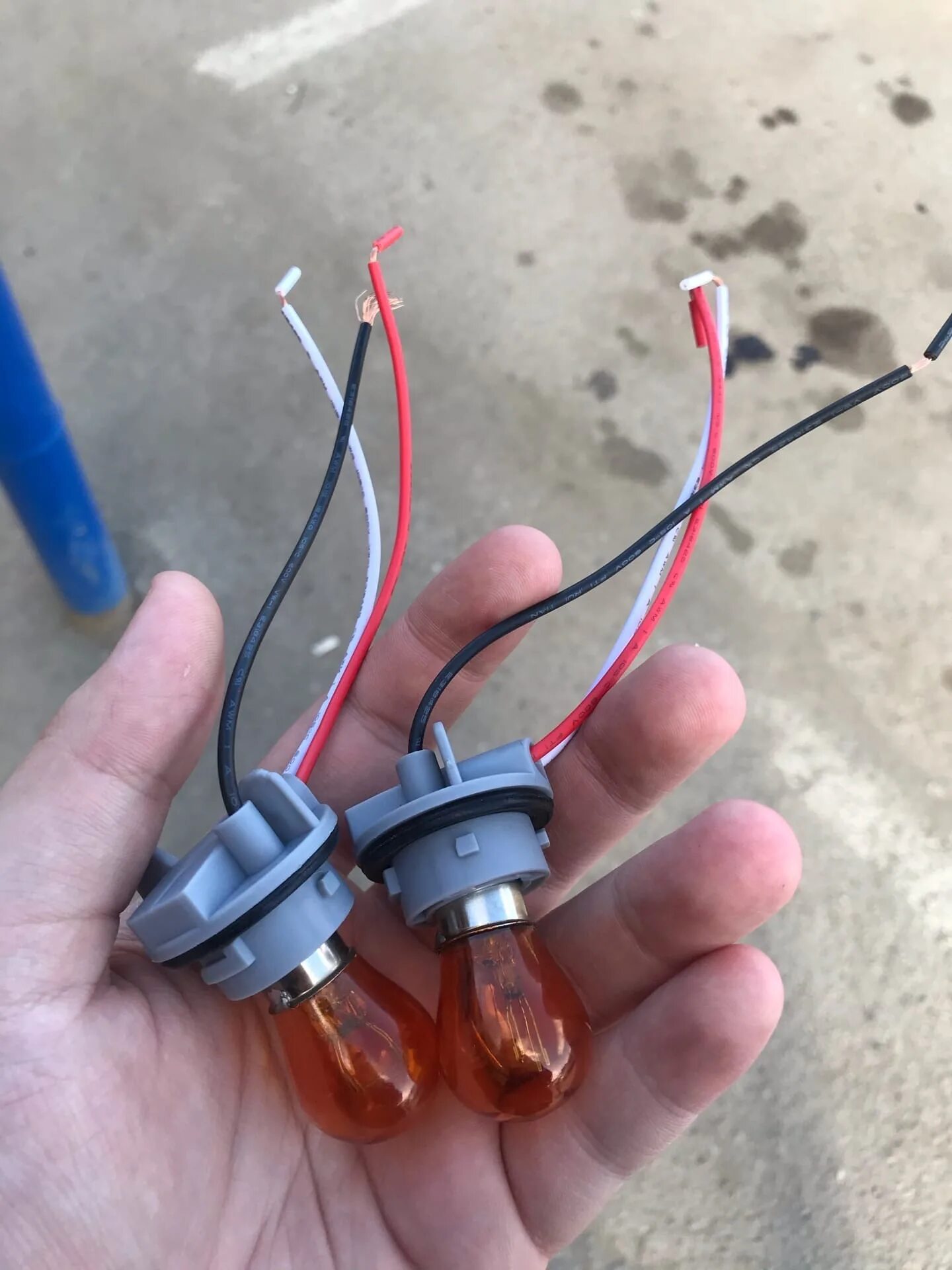 Лампа поворотника ваз. Лампа поворотника ваз. Цоколь лампочки поворота ваз 2105. Лампа поворота ваз 2107. Лампа поворотника 2110.