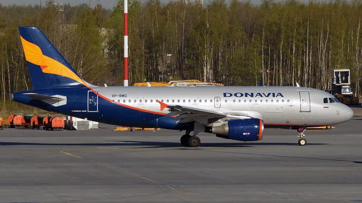 Азимут авиакомпания самолеты. Ту 154 донавиа. Airbus a319-112. Дона авиа. Дона авиа.
