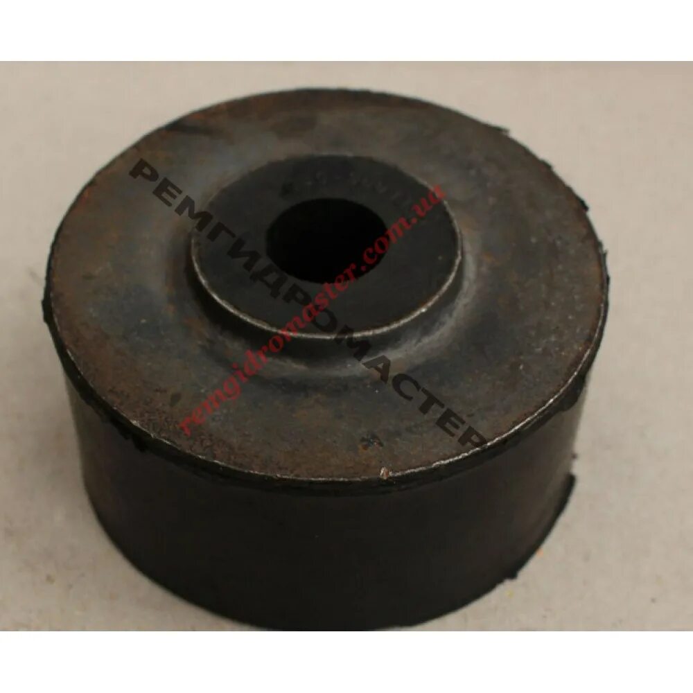 Подушка кабины мтз 82. 130-5001364-в подушка кабины нижняя. Подушка кабины мтз верхняя 130-5001332. Подушка мтз. Подушка кабины мтз 80.