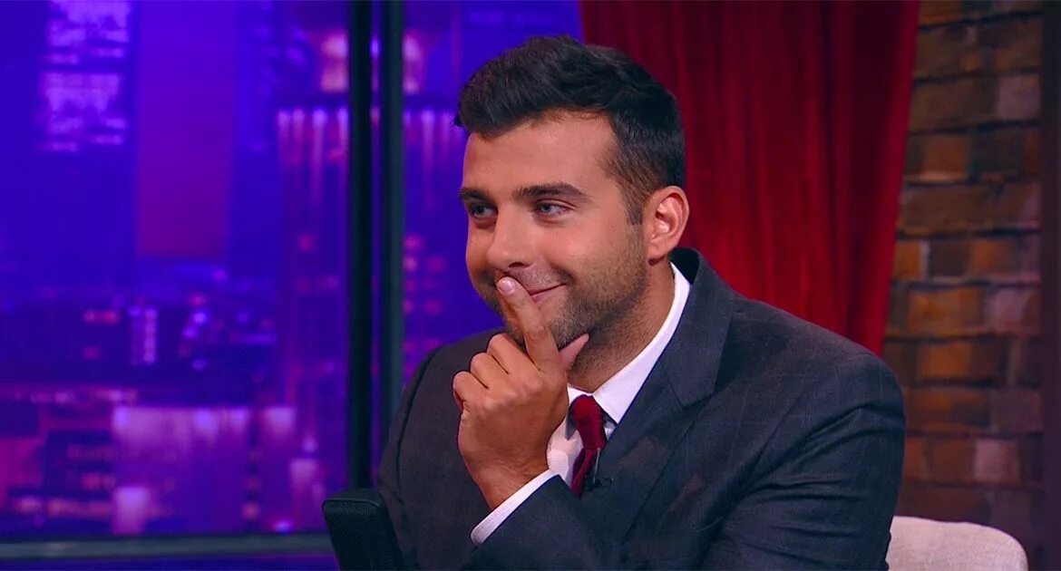 Включи программу вечер. Иван ургант. иван ургант телеведущий первого канала. иван ургант на мтв. телеведущий вечерний ургант.