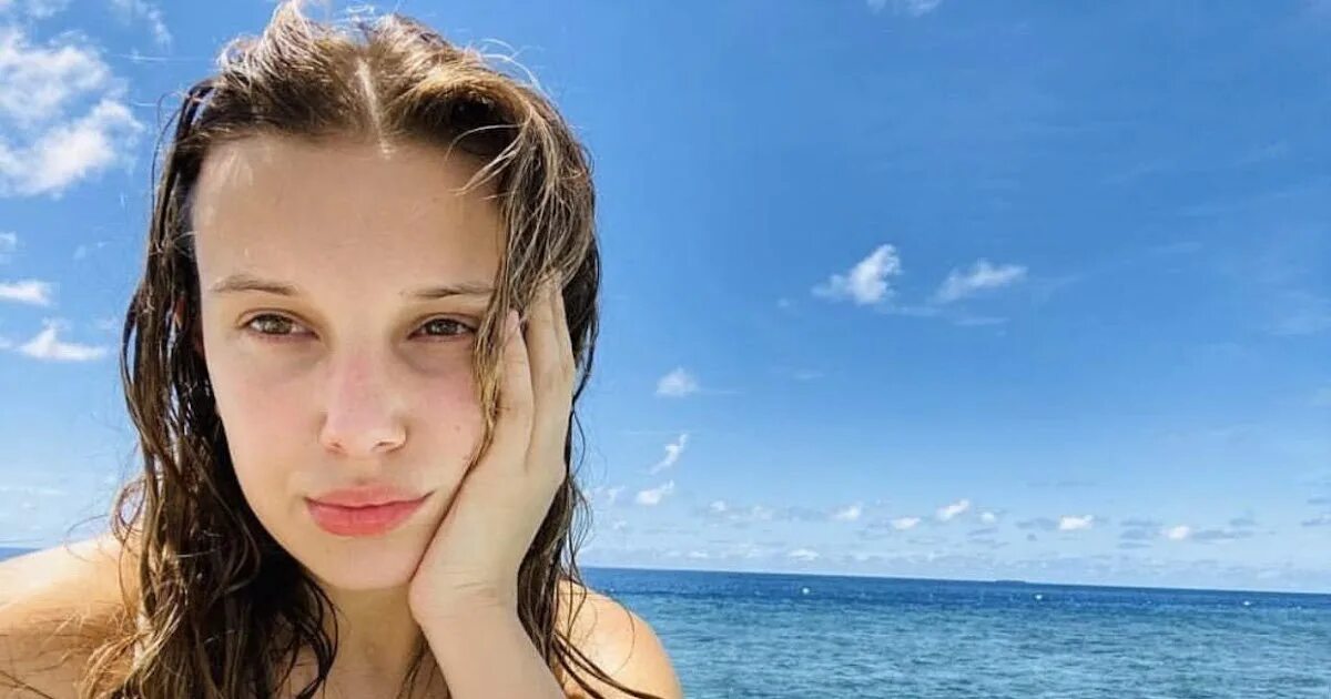 Милли Бобби Браун. Millie Bobby Brown hot. Мими Бобби Браун. Милли Бобби Браун горячие. Милли браун в купальнике