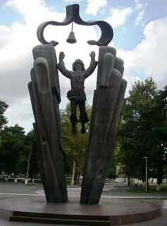 Памятник родственнику