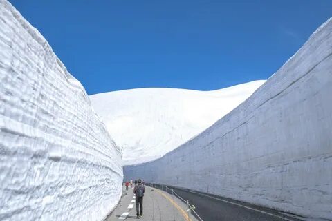 立 山 黒 部-雪 の 大 谷 フ ェ ス テ ィ バ ル-10 