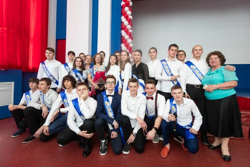 Школа 1613 григорян. 5г 1613 школа. Школа 1613 северное бутово. Школа 1613 северное бутово. Сайт 1613 северное бутово.