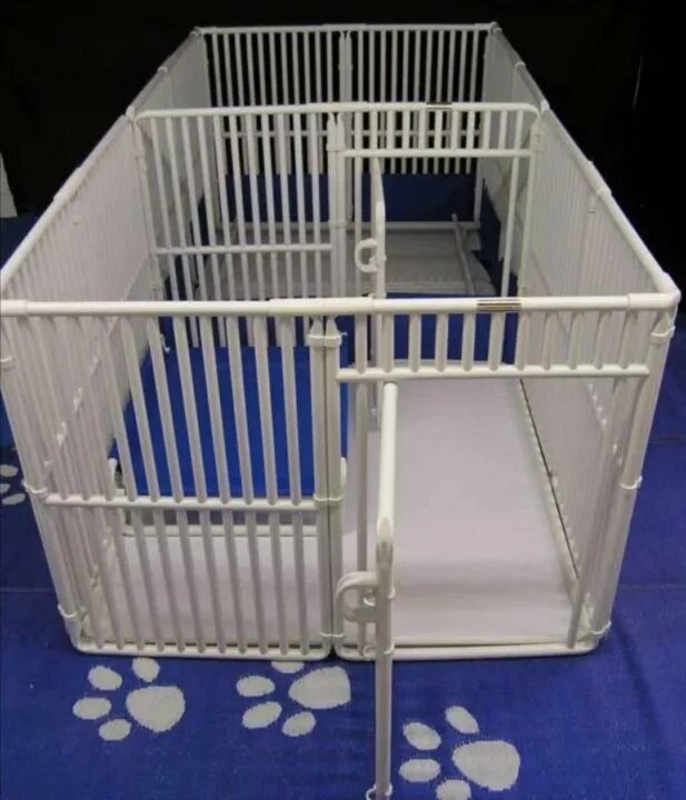 Вольер пластиковый. Клетка для собак из полипропилена. пластиковый вольер для щенков. пластиковый манеж для щенков. вольер из пластиковых труб.