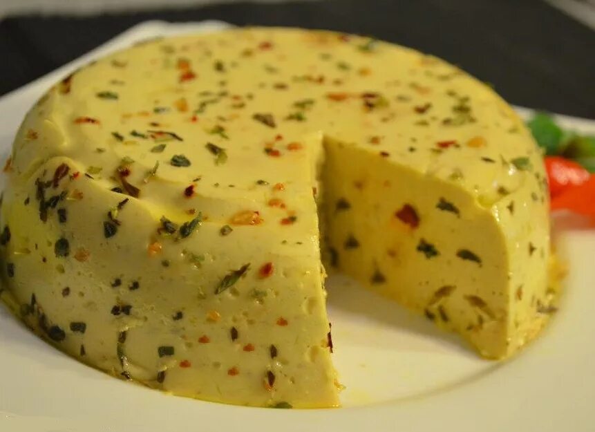 Сыроед сыр. Миндальный сыроедческий сыр. Сыроедческий сыр. Сыроедов сыр. Качотта фреска.