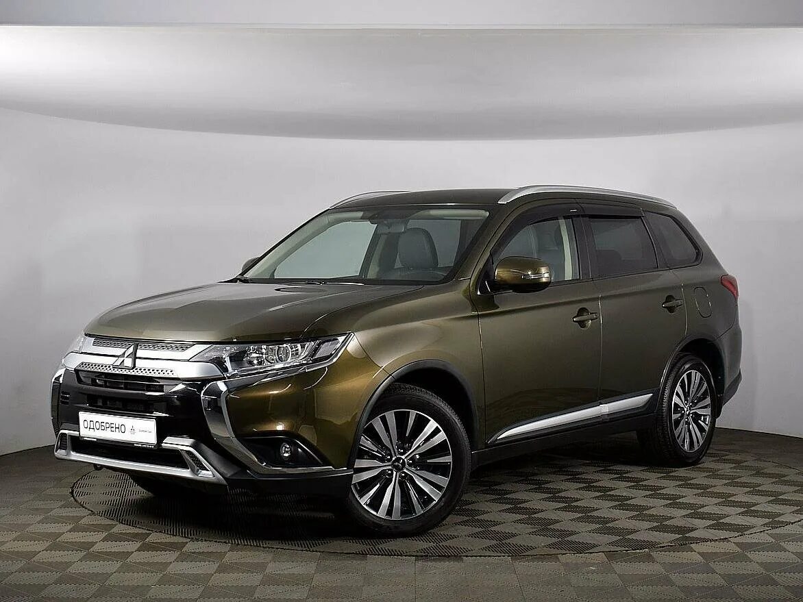 Аутлендер 3 л. Mitsubishi Outlander 3. Outlander 3 Рестайлинг. Mitsubishi Outlander III Рестайлинг. Outlander 3 Рестайлинг 3.