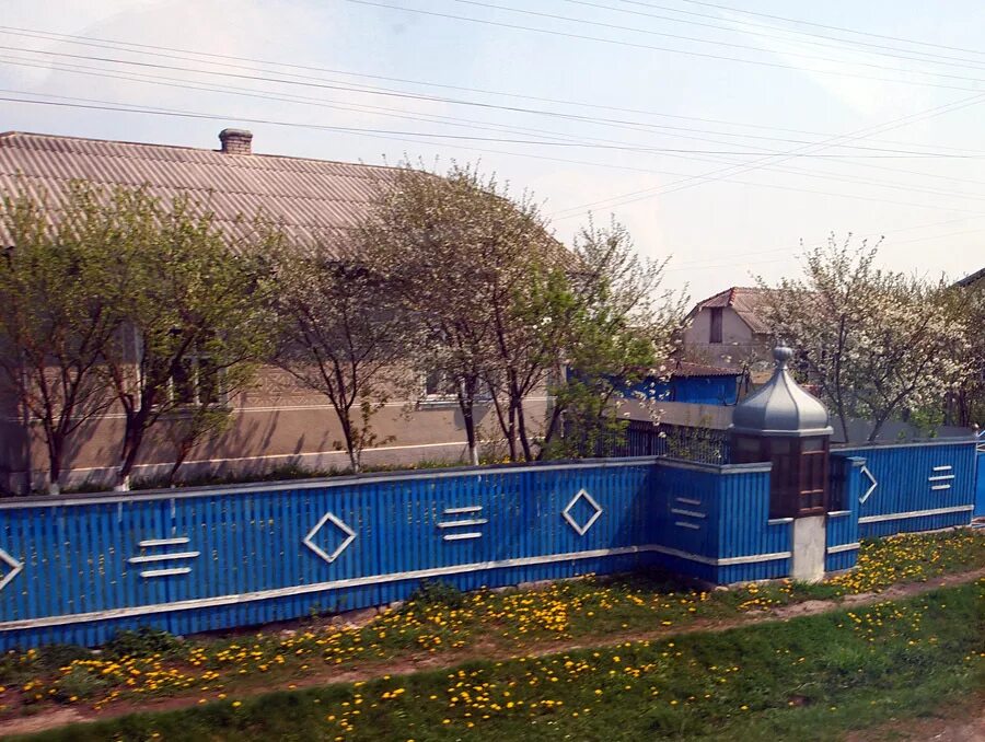 Головчино белгородская область обстрел. Взят село украины. Село раговка. Заброшенная хата. Села украины.